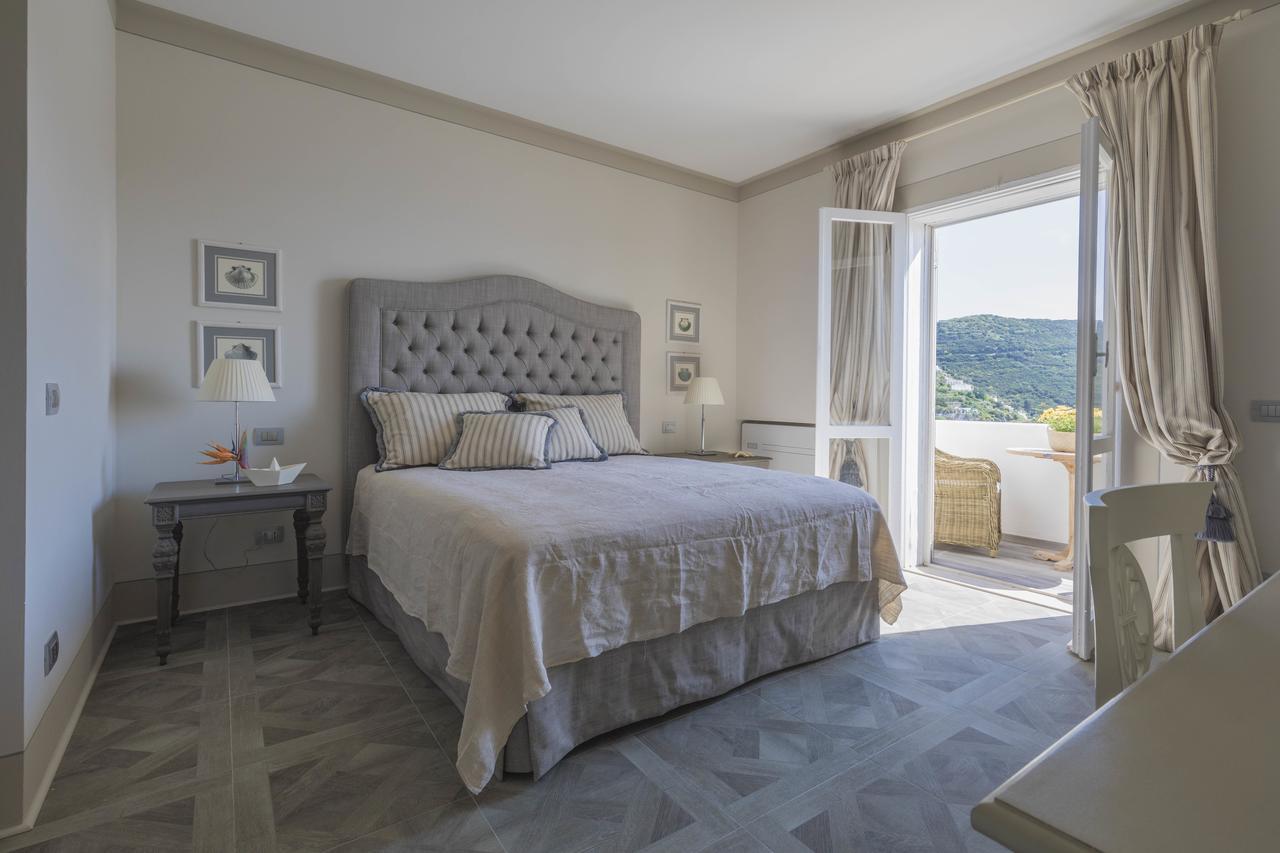 Maridea Casa Vacanza- Le Alcove Sul Mare Suites Ponza Exteriör bild