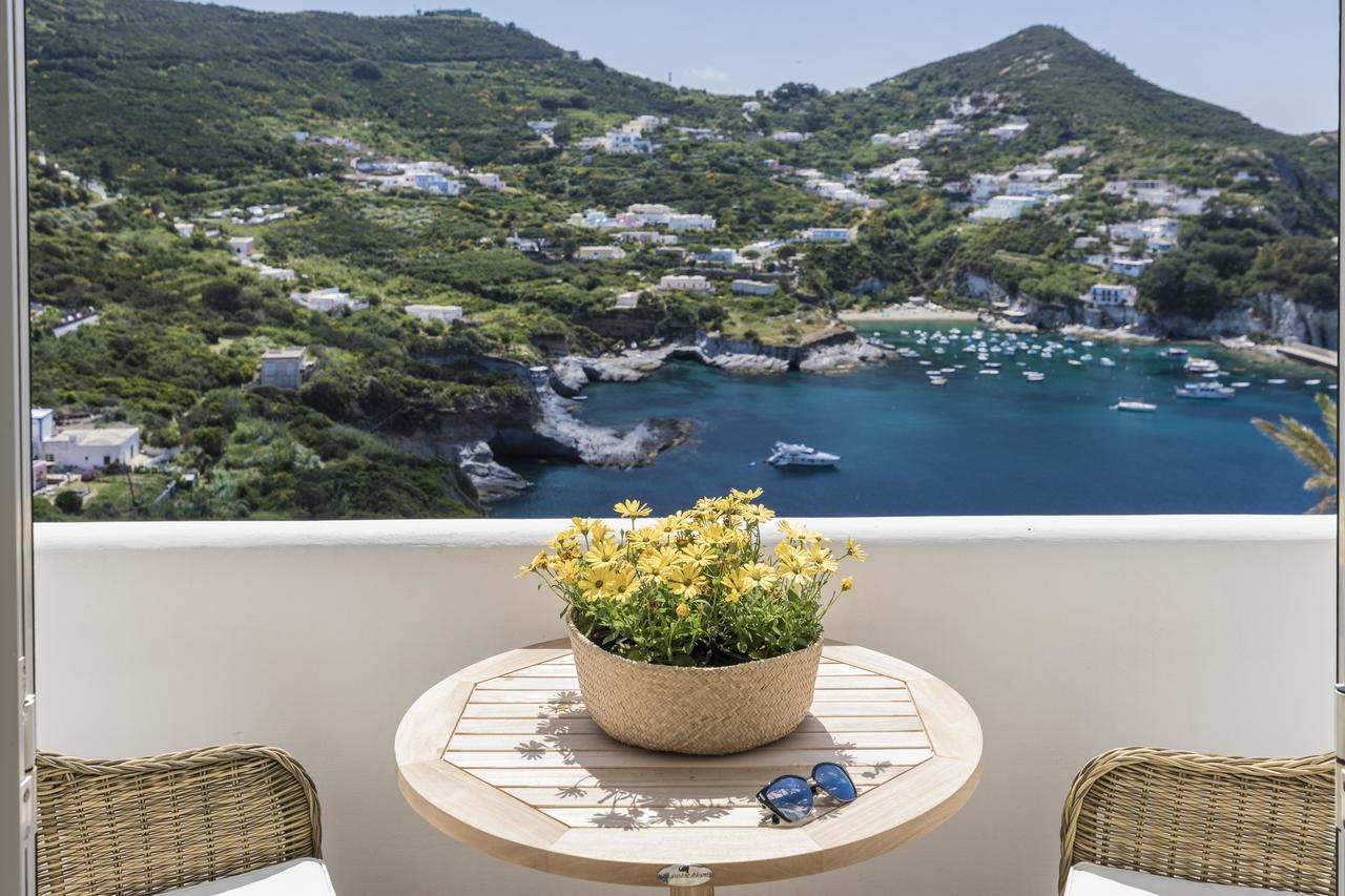 Maridea Casa Vacanza- Le Alcove Sul Mare Suites Ponza Exteriör bild